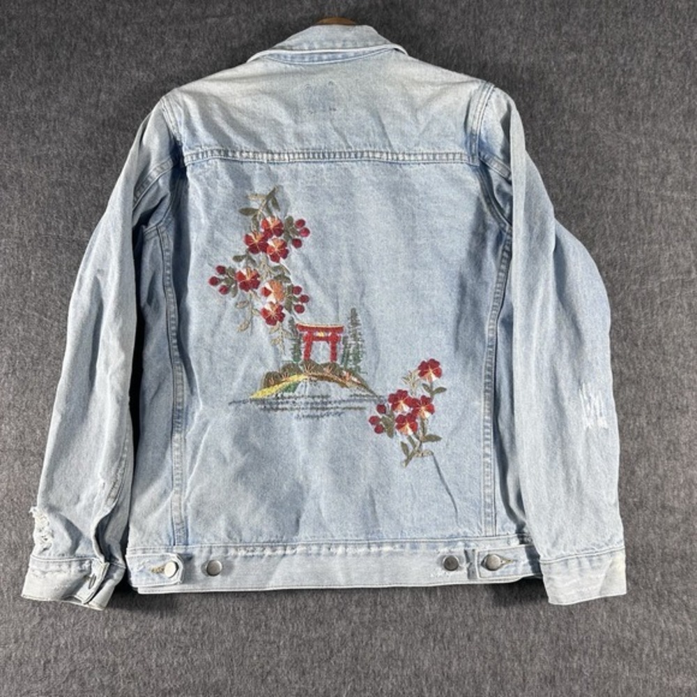 Women's Distressed Denim Trucker Jacket SZ S Embroidered‎ Asian Floral Boho Laju
